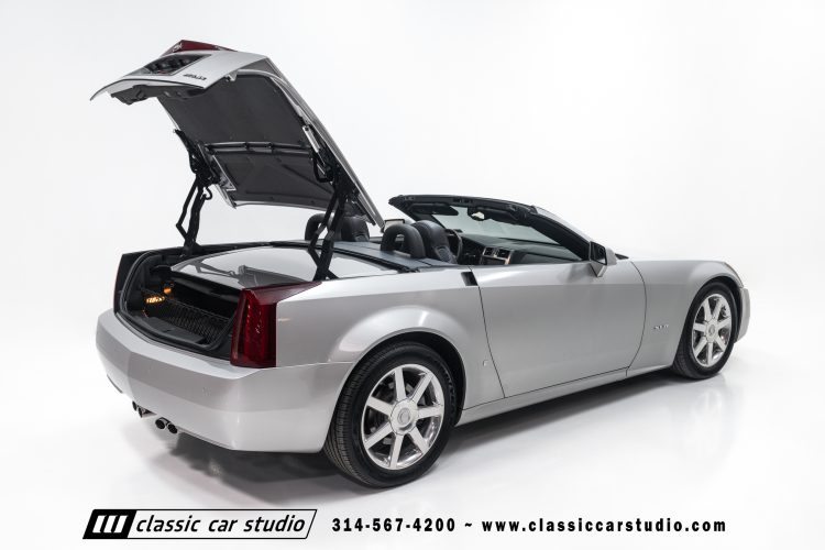 2006_Cadillac_XLR_2273-120