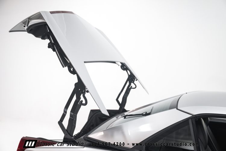 2006_Cadillac_XLR_2273-123