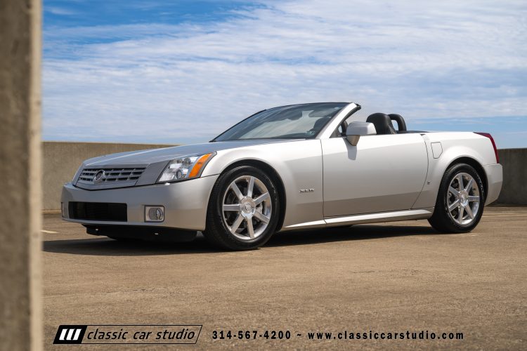 2006_Cadillac_XLR_2273-131