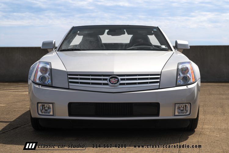 2006_Cadillac_XLR_2273-135