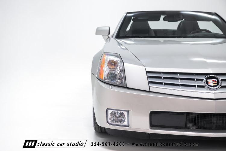 2006_Cadillac_XLR_2273-14