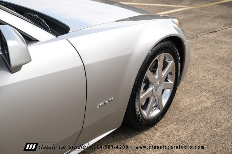 2006_Cadillac_XLR_2273-155