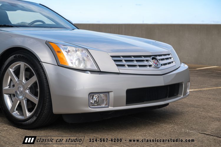 2006_Cadillac_XLR_2273-159