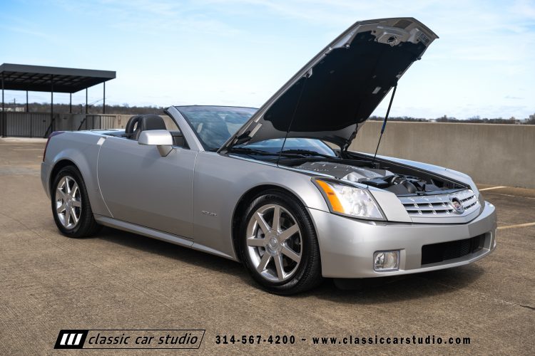2006_Cadillac_XLR_2273-160