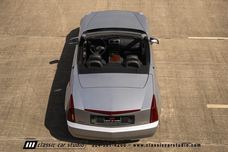 2006_Cadillac_XLR_2273-170