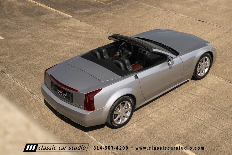 2006_Cadillac_XLR_2273-171