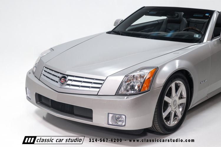 2006_Cadillac_XLR_2273-18