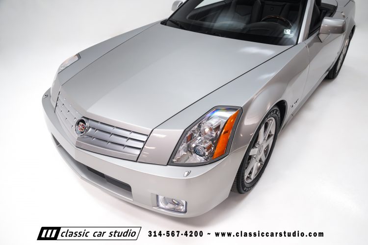 2006_Cadillac_XLR_2273-23