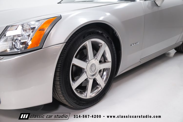 2006_Cadillac_XLR_2273-25