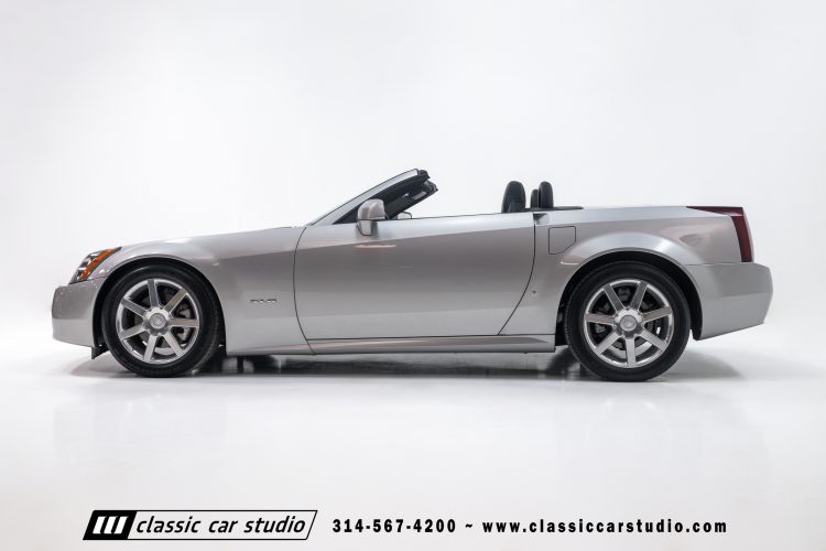 2006_Cadillac_XLR_2273-34