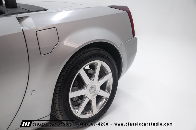 2006_Cadillac_XLR_2273-41