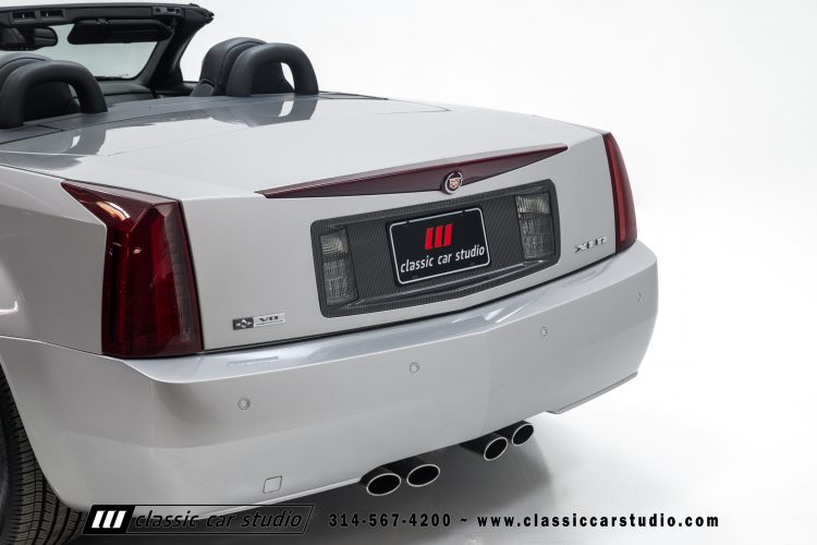 2006_Cadillac_XLR_2273-51