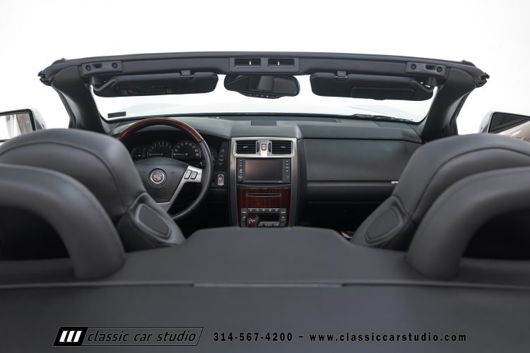 2006_Cadillac_XLR_2273-56