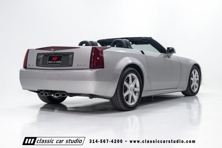 2006_Cadillac_XLR_2273-57