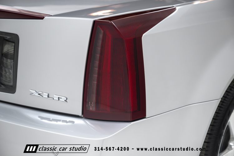 2006_Cadillac_XLR_2273-58