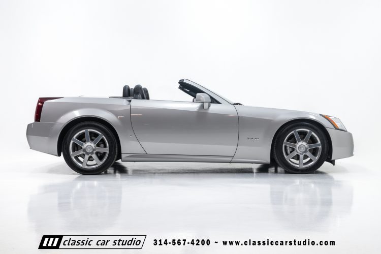 2006_Cadillac_XLR_2273-66