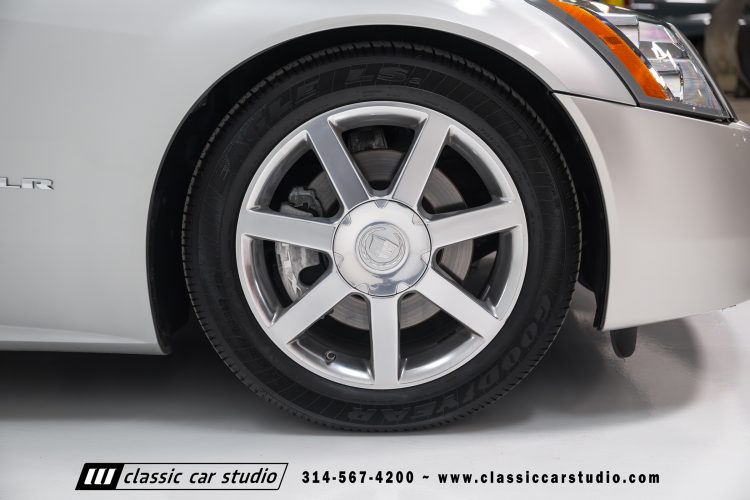 2006_Cadillac_XLR_2273-68