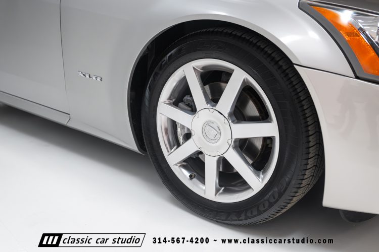 2006_Cadillac_XLR_2273-69