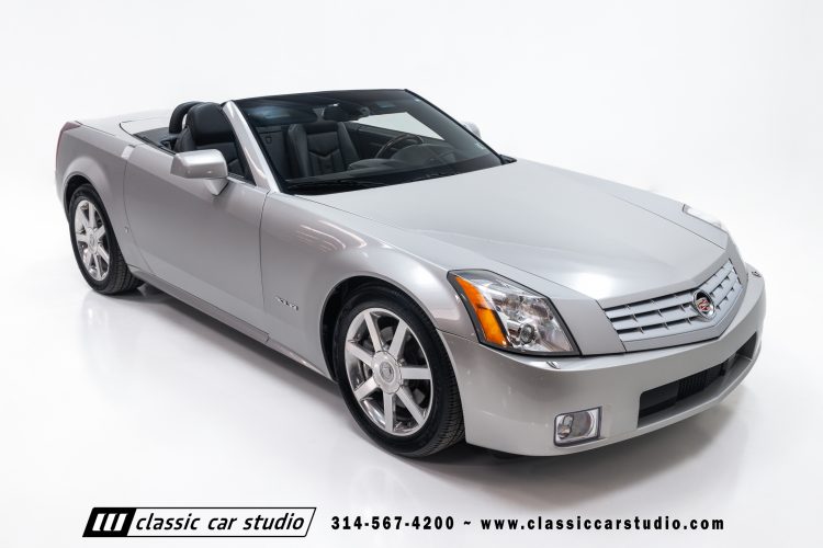 2006_Cadillac_XLR_2273-70