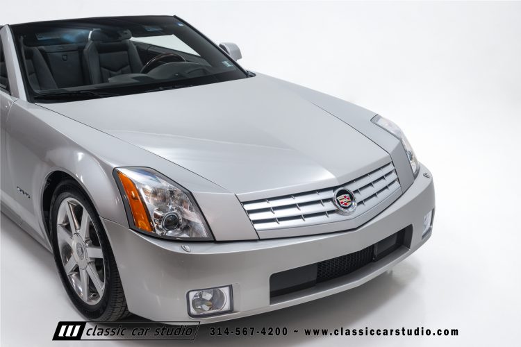 2006_Cadillac_XLR_2273-71
