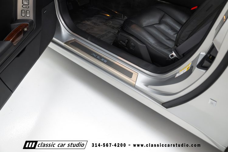 2006_Cadillac_XLR_2273-80