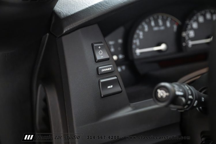 2006_Cadillac_XLR_2273-84