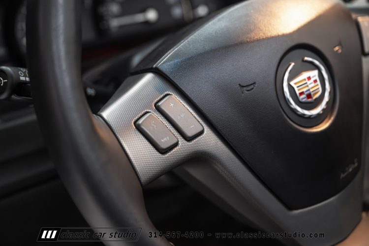 2006_Cadillac_XLR_2273-85