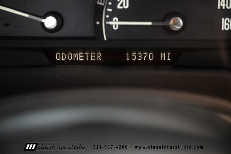 2006_Cadillac_XLR_2273-92