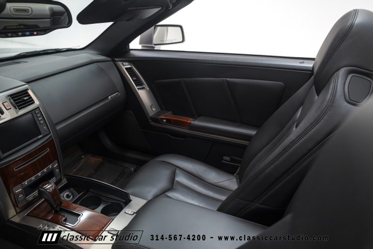 2006_Cadillac_XLR_2273-98