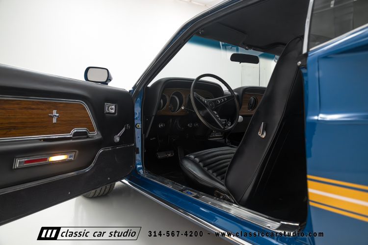 69_Ford_Mustang_Mach1_2277-110