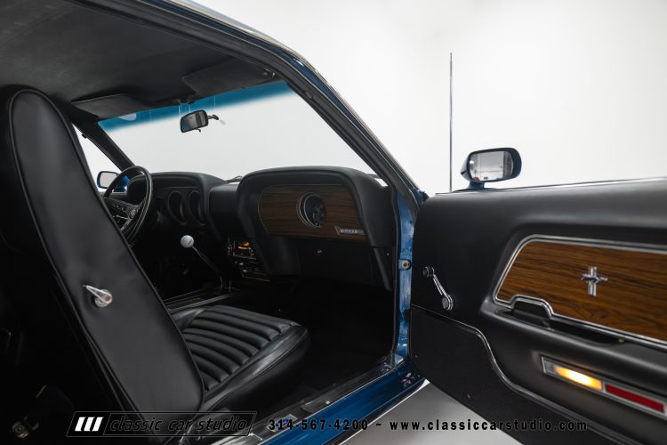 69_Ford_Mustang_Mach1_2277-118