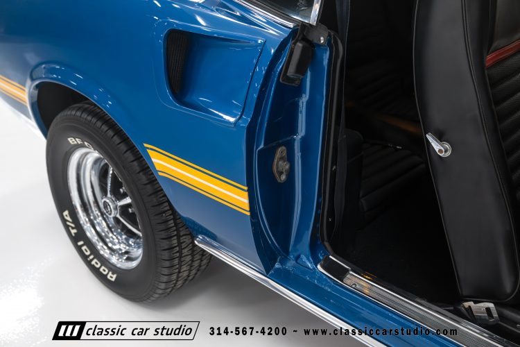 69_Ford_Mustang_Mach1_2277-121