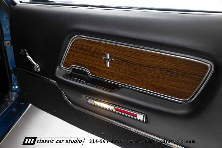 69_Ford_Mustang_Mach1_2277-123