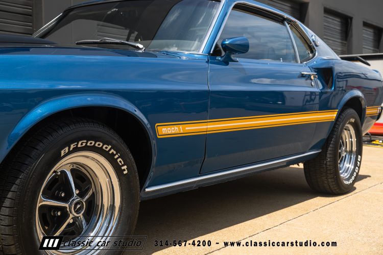 69_Ford_Mustang_Mach1_2277-186
