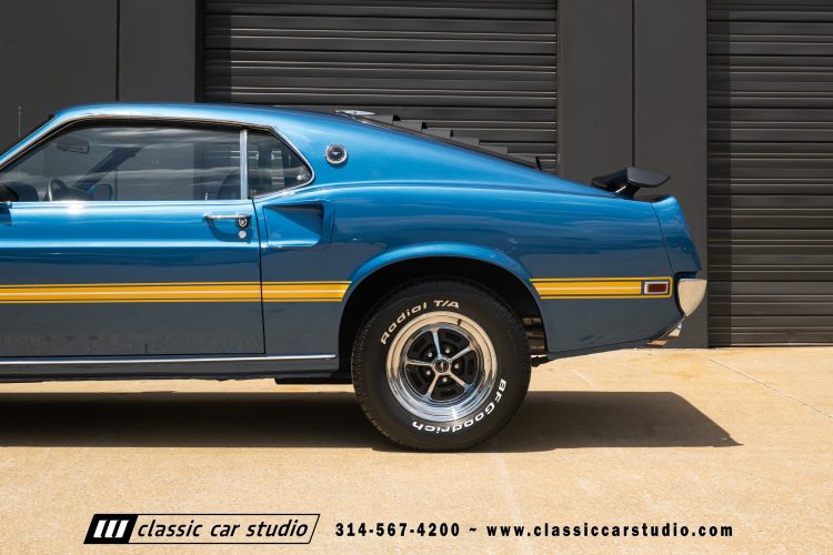 69_Ford_Mustang_Mach1_2277-190