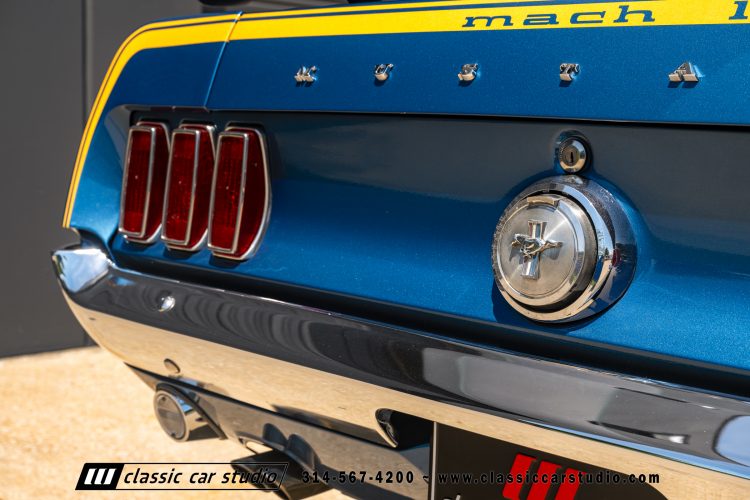 69_Ford_Mustang_Mach1_2277-202