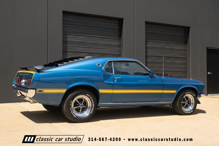 69_Ford_Mustang_Mach1_2277-204