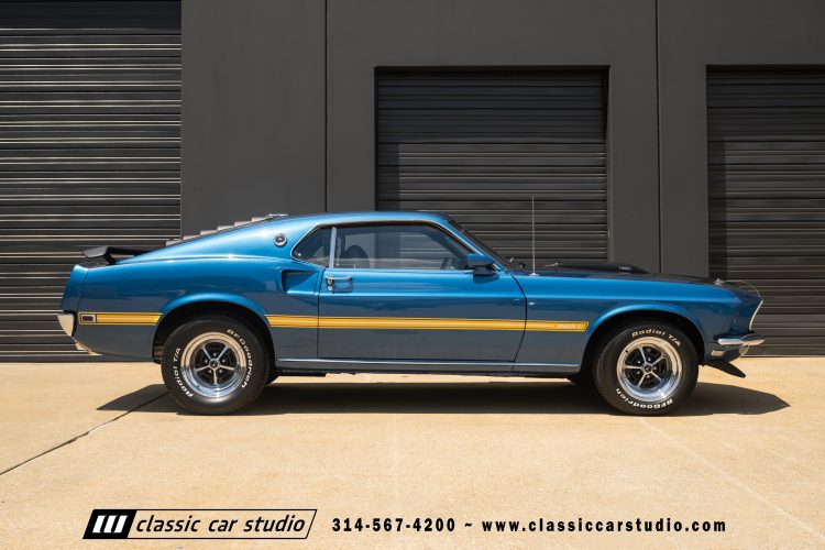 69_Ford_Mustang_Mach1_2277-206