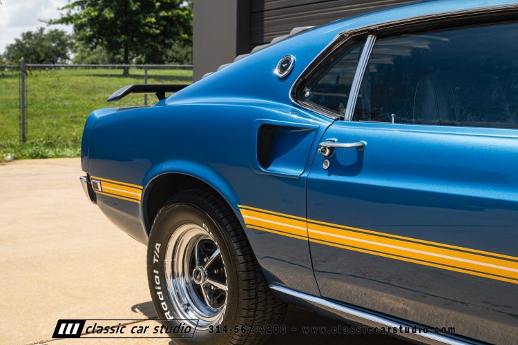 69_Ford_Mustang_Mach1_2277-211