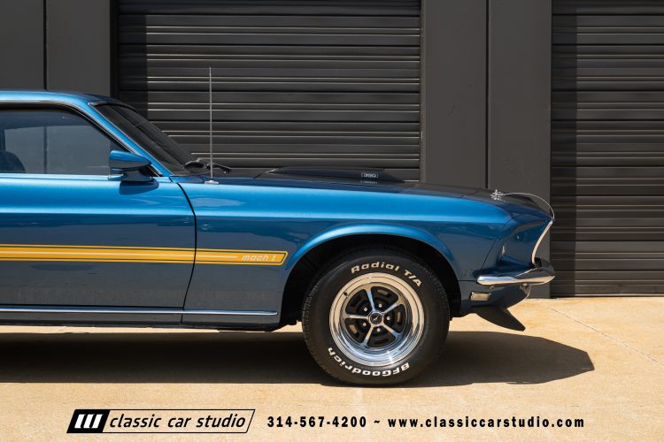 69_Ford_Mustang_Mach1_2277-212