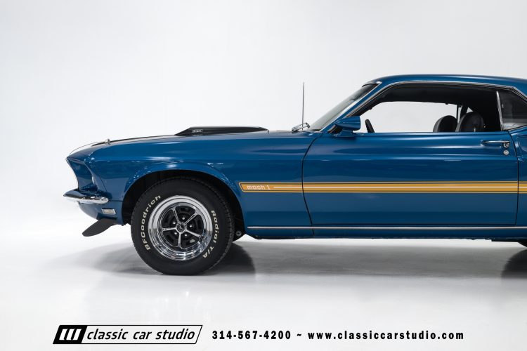 69_Ford_Mustang_Mach1_2277-26