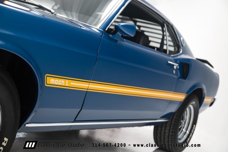 69_Ford_Mustang_Mach1_2277-30