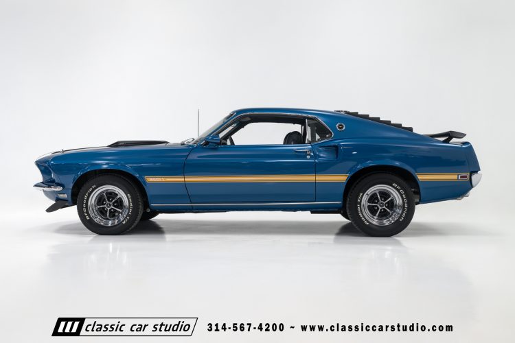 69_Ford_Mustang_Mach1_2277-38