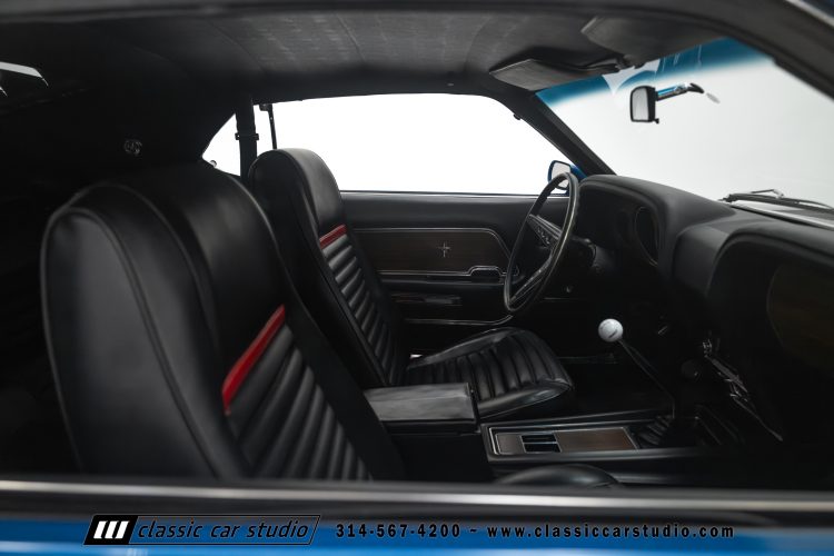 69_Ford_Mustang_Mach1_2277-72