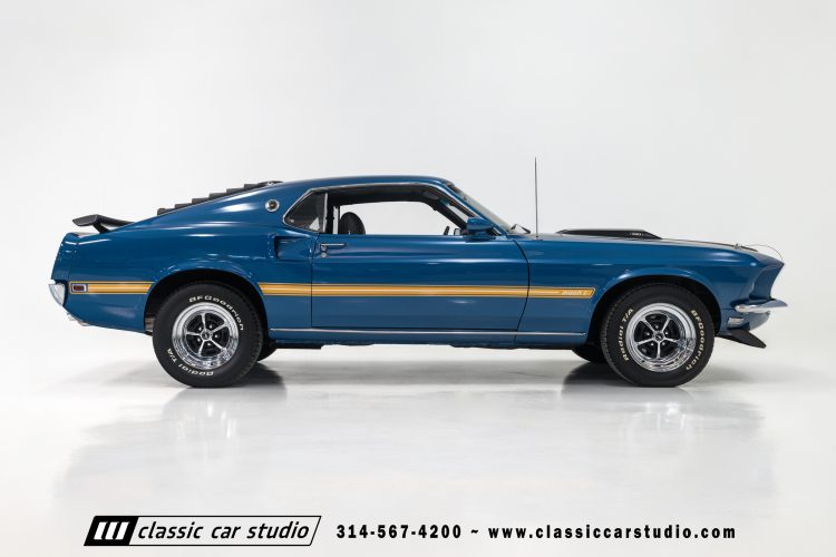 69_Ford_Mustang_Mach1_2277-73
