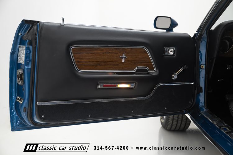 69_Ford_Mustang_Mach1_2277-93