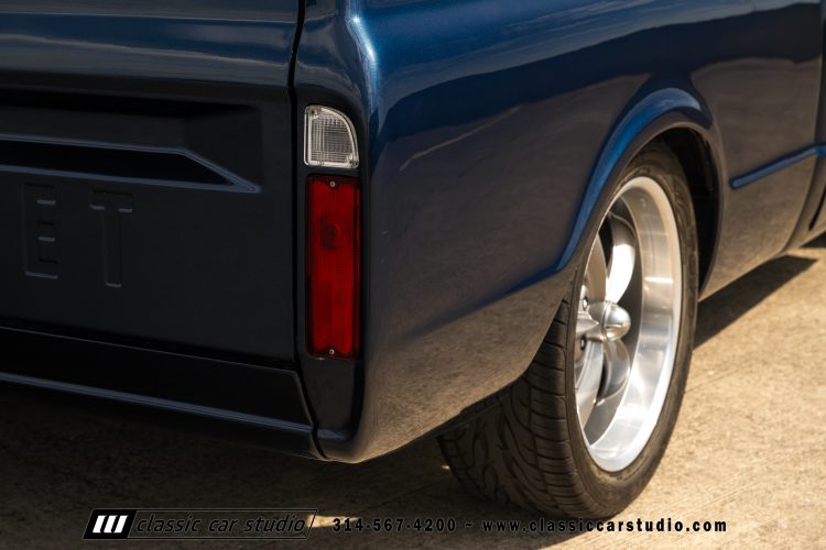 68_Chevrolet_C10_2279-02-156