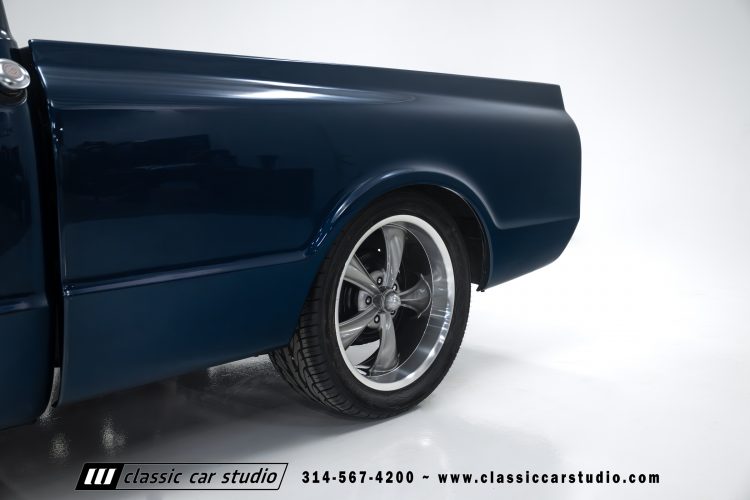 68_Chevrolet_C10_2279-02-33
