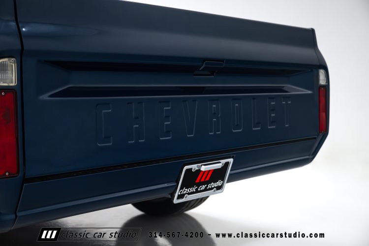 68_Chevrolet_C10_2279-02-43