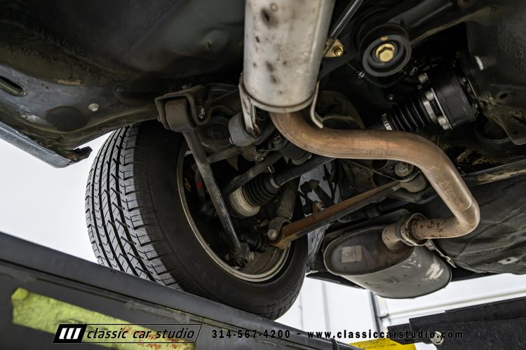 2004_Lexus_SC400_2286-01-140